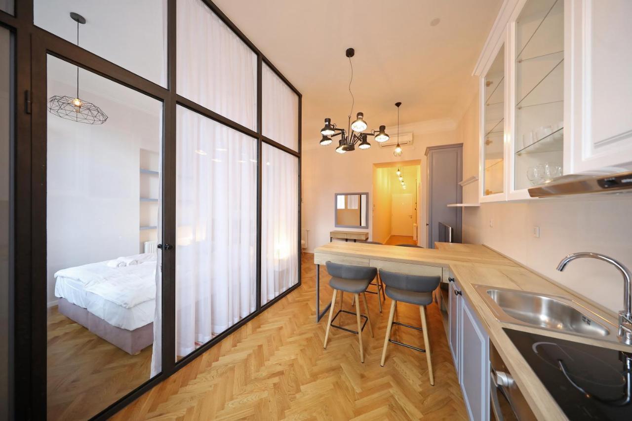 Swanky Central Apartments Zagreb Exterior photo